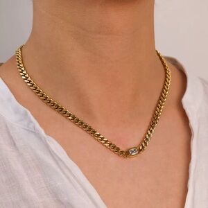 Stainless steel Elegant Necklace